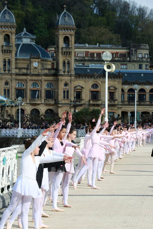 Fotos Vuelve La Danza A La Barandilla De La Concha El Diario Vasco